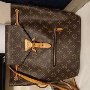 Louis Vuitton Monogram Canvas with Tan Leather